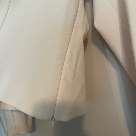 Club Monaco Scuptural Sleeve Top - Picture 8 of 10